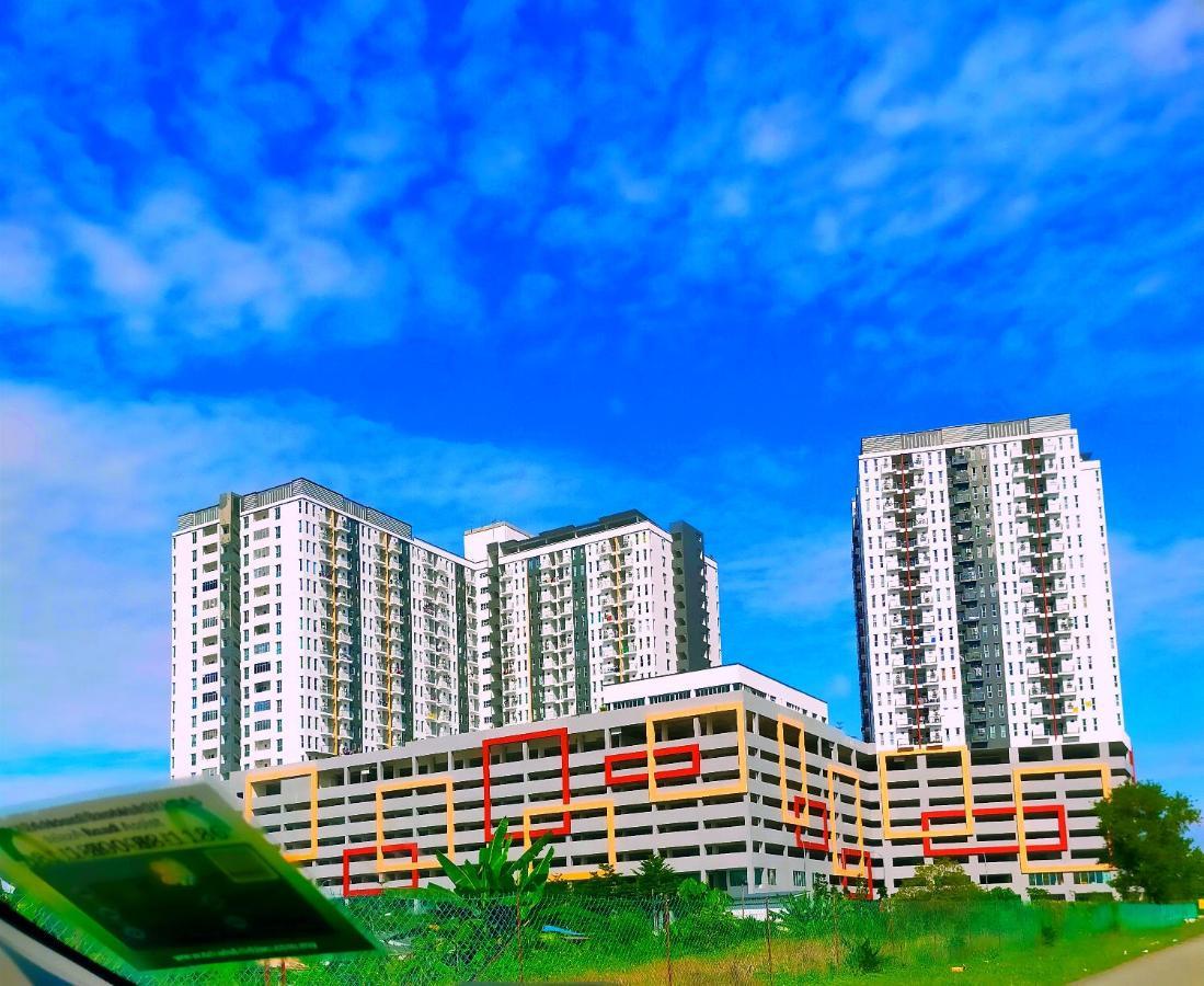 Homestay Semenyih 3 Bedroom Apartment By Kasyaf Exterior photo