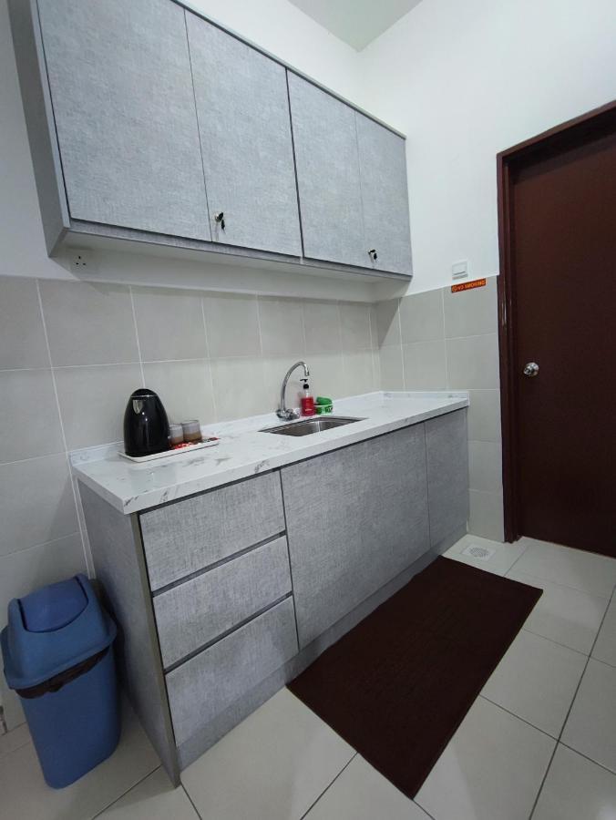 Homestay Semenyih 3 Bedroom Apartment By Kasyaf Exterior photo