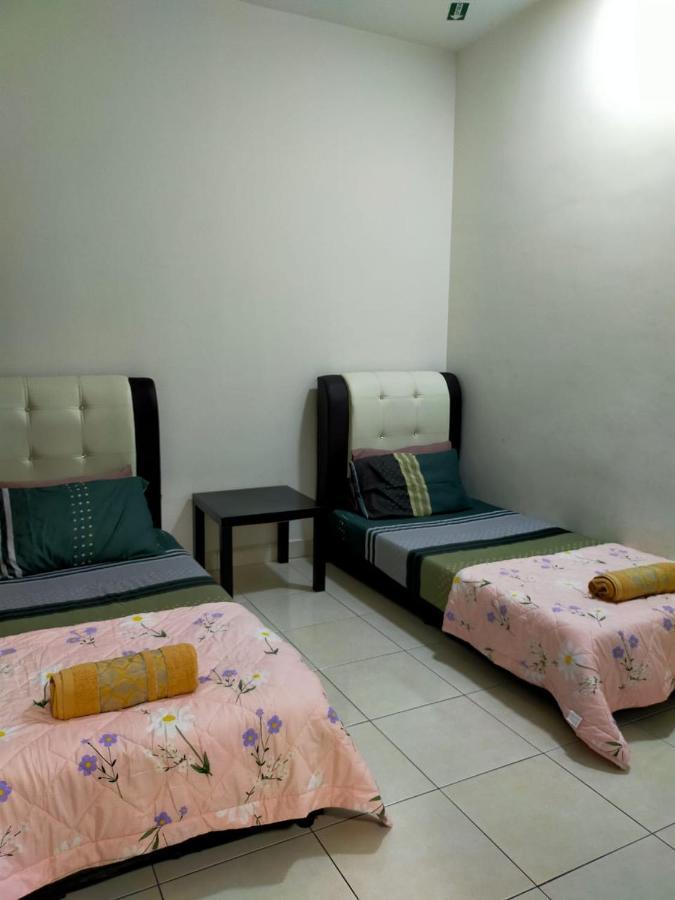 Homestay Semenyih 3 Bedroom Apartment By Kasyaf Exterior photo