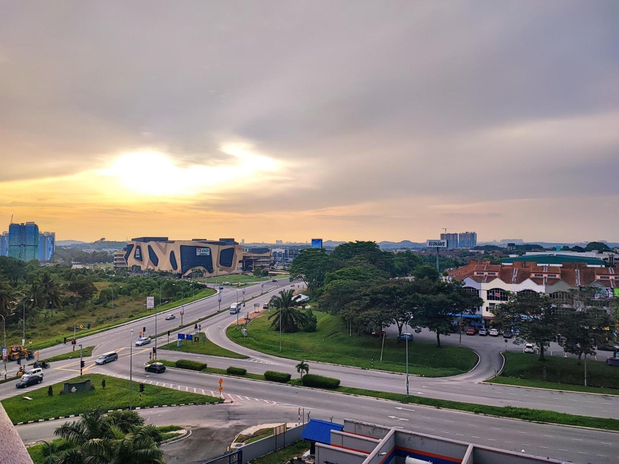 Homestay Semenyih 3 Bedroom Apartment By Kasyaf Exterior photo