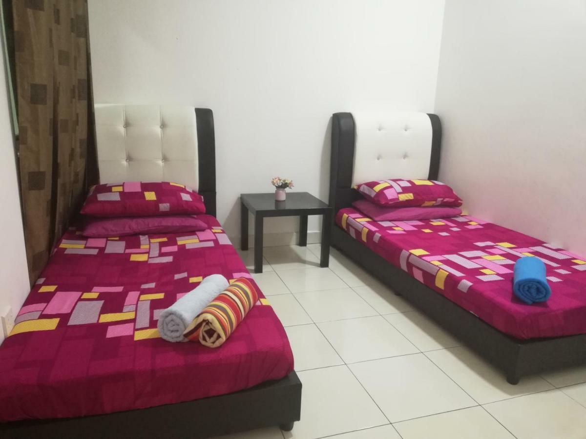 Homestay Semenyih 3 Bedroom Apartment By Kasyaf Exterior photo